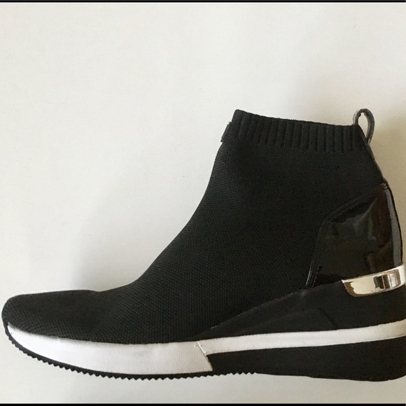Michael Kors Skyler sock booties black wedges booties - Picture 5 of 10